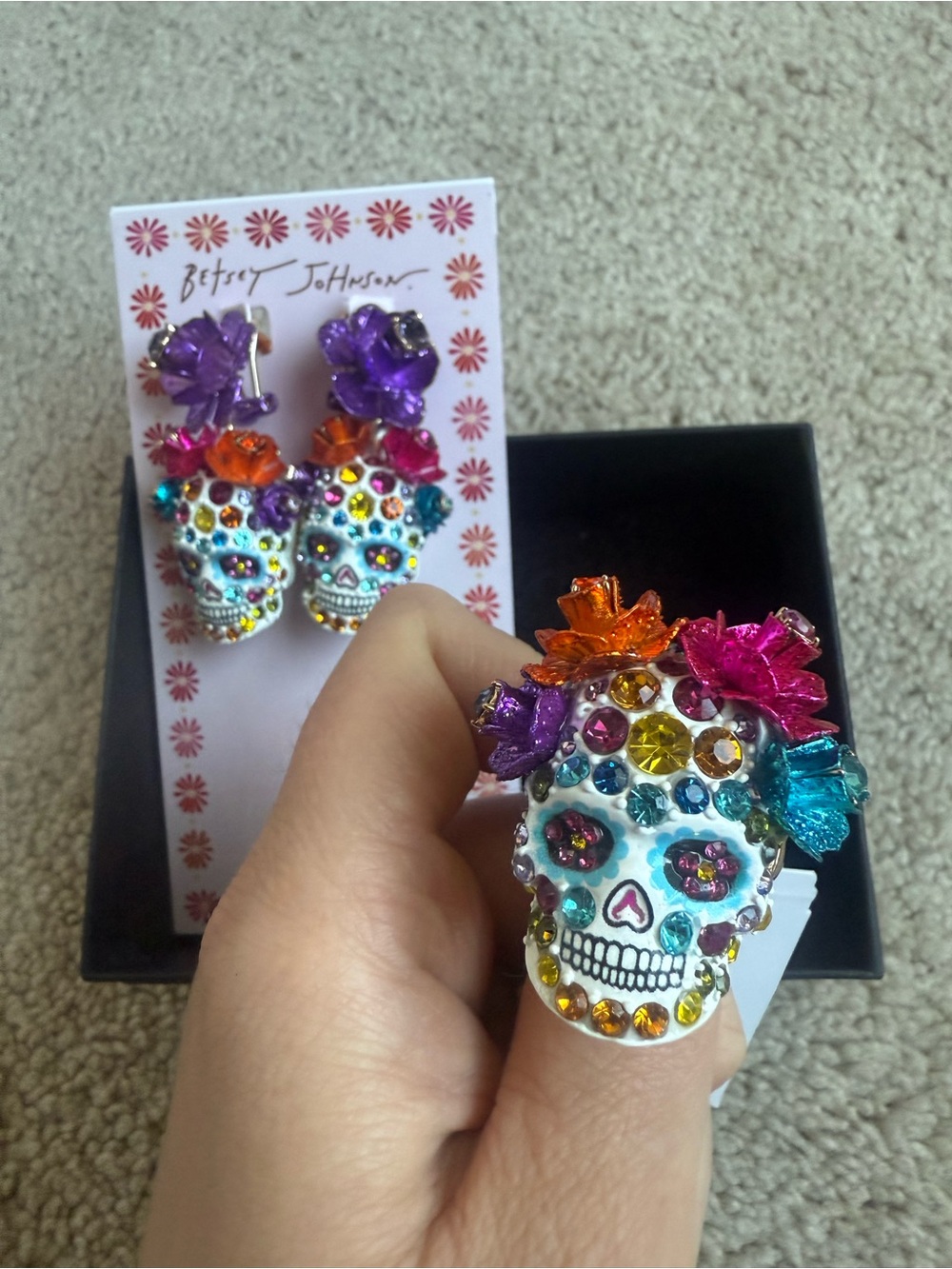 Betsey Johnson Multicolor Pearl Sugar Skull Bracelet, Necklace, ring & Earrings - Picture 2 of 2